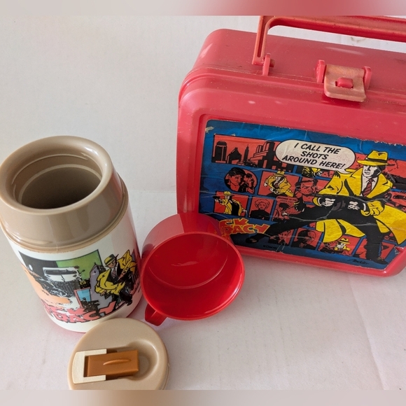 VTG DICK TRACY Red Lunch Box and Thermos Set DISNEY by Aladdin - Picture 2 of 6